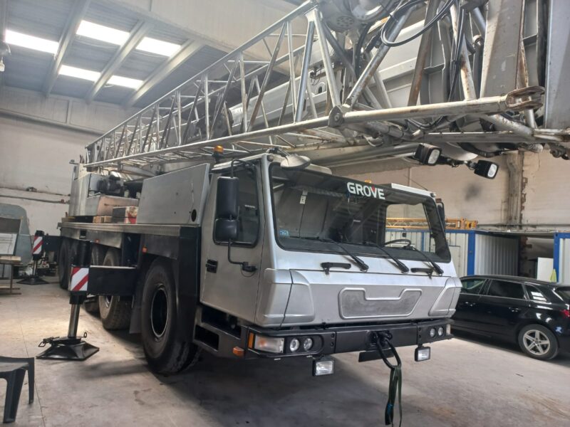 Grove GMK 5100 Crane