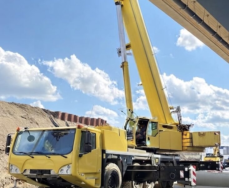 DEMAG AC 250-5 crane