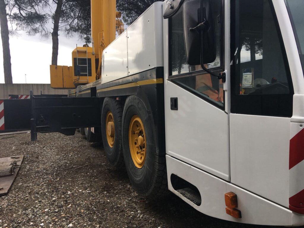 DEMAG AC300